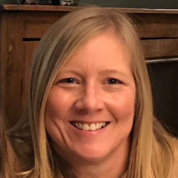 Meet your Posher, Stacie - Picture 1 of 1